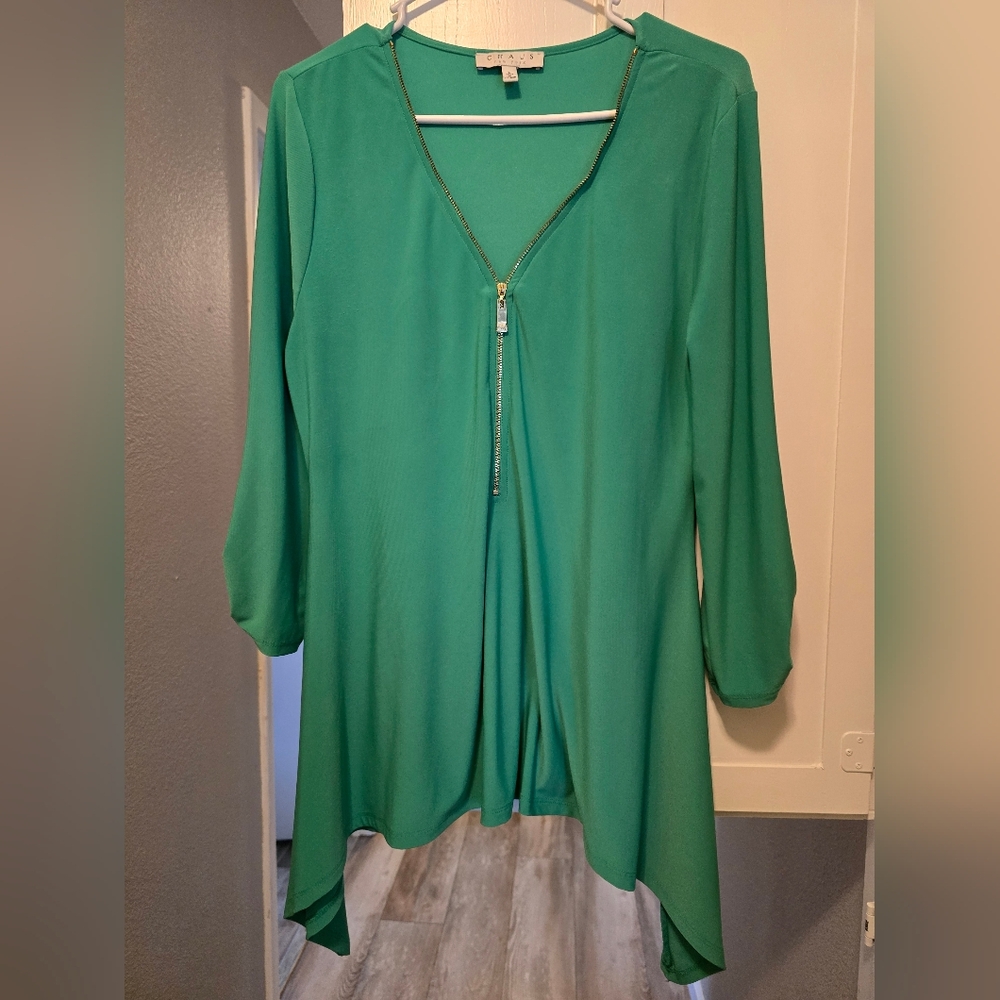Chaus Vibrant Green Top with Zipper Detail